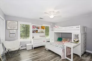 1834 W Smugglers Cove Dr, Gulf Breeze, FL 32563 - Photo 31