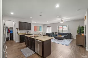 1904 Triton Dr, Gulf Breeze, FL 32563 - Photo 9