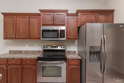8770 Kennedy Dr, Pensacola, FL 32526 - Photo 5