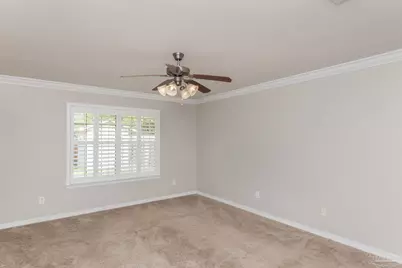 8770 Kennedy Dr, Pensacola, FL 32526 - Photo 11
