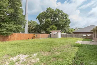 8770 Kennedy Dr, Pensacola, FL 32526 - Photo 29