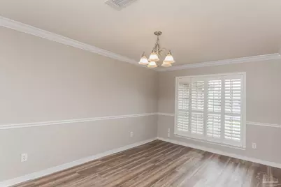 8770 Kennedy Dr, Pensacola, FL 32526 - Photo 7