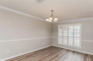 8770 Kennedy Dr, Pensacola, FL 32526 - Photo 7