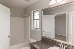 8770 Kennedy Dr, Pensacola, FL 32526 - Photo 23