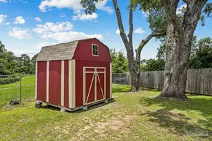 376 Hilburn Ln, Pensacola, FL 32504 - Photo 21