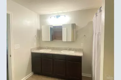 5838 Blackhorse Cir, Pensacola, FL 32526 - Photo 17