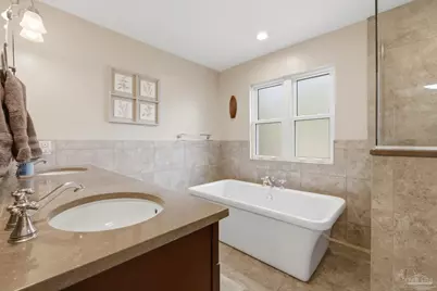 1300 Yonge St, Pensacola, FL 32503 - Photo 15