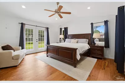 1300 Yonge St, Pensacola, FL 32503 - Photo 11