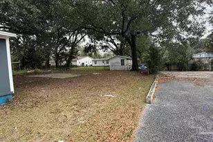 827 Michigan Ave, Pensacola, FL 32505 - Photo 3