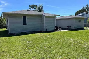 212 Rue Max St, Pensacola, FL 32507 - Photo 9