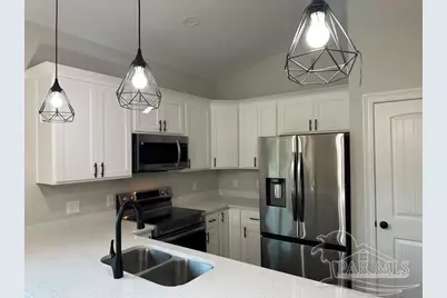 3914 Thornton St, Pace, FL 32571 - Photo 5