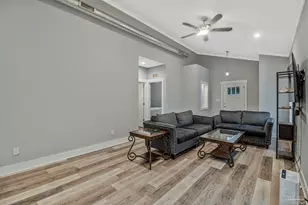 600 S F St, Pensacola, FL 32502 - Photo 9