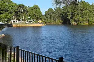 10020 Parker Lake Cir, Navarre, FL 32566 - Photo 29