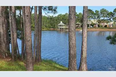 10020 Parker Lake Cir, Navarre, FL 32566 - Photo 1