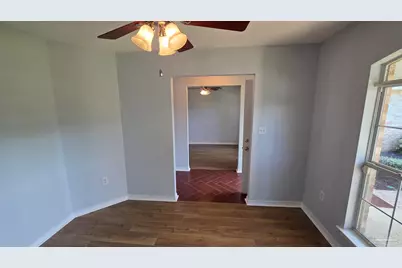 10020 Parker Lake Cir, Navarre, FL 32566 - Photo 15