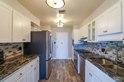 825 Bayshore Dr #1006, Pensacola, FL 32507 - Photo 5