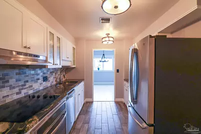 825 Bayshore Dr #1006, Pensacola, FL 32507 - Photo 9