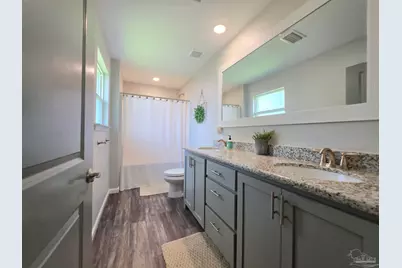 5565 Riviera Dr, Milton, FL 32583 - Photo 13