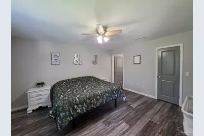 5565 Riviera Dr, Milton, FL 32583 - Photo 11