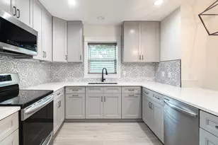 10047 Noriega Dr, Pensacola, FL 32514 - Photo 9