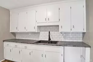 3300 W Lee St, Pensacola, FL 32505 - Photo 11