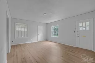3704 W Lloyd St, Pensacola, FL 32505 - Photo 5