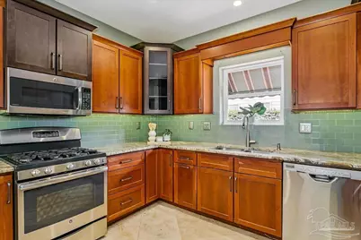 1244 Summit Ln, Gulf Breeze, FL 32563 - Photo 19