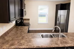 5065 Carmell Ridge Cir, Milton, FL 32570 - Photo 7