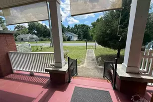 412 S 1st St, Pensacola, FL 32507 - Photo 3