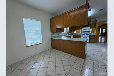 412 S 1st St, Pensacola, FL 32507 - Photo 17