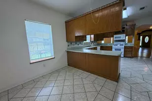 412 S 1st St, Pensacola, FL 32507 - Photo 17