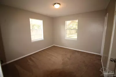 5675 Vestavia Ln, Pensacola, FL 32526 - Photo 5