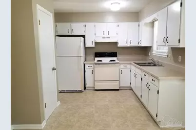 5675 Vestavia Ln, Pensacola, FL 32526 - Photo 3