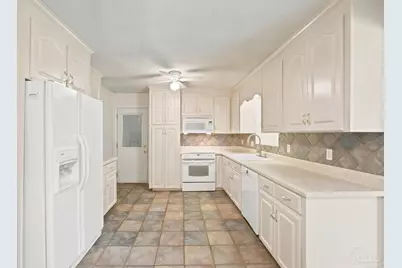 8927 Jupiter Dr, Pensacola, FL 32507 - Photo 13