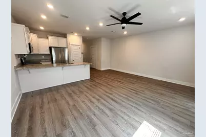 1542 Iroquois Ct, Pensacola, FL 32534 - Photo 9