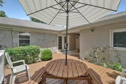 219 Norwich Dr, Gulf Breeze, FL 32561 - Photo 37