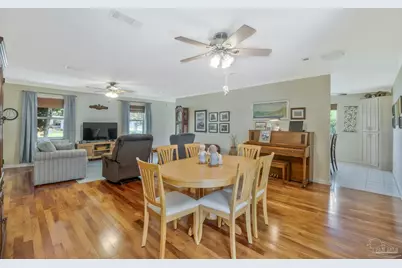 219 Norwich Dr, Gulf Breeze, FL 32561 - Photo 9