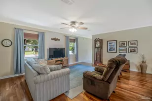 219 Norwich Dr, Gulf Breeze, FL 32561 - Photo 13