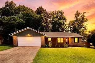 121 Campbell Ave, Crestview, FL 32536 - Photo 1