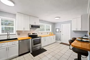 3040 Newton Dr, Pensacola, FL 32503 - Photo 13