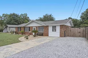3040 Newton Dr, Pensacola, FL 32503 - Photo 3