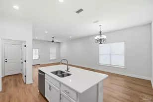 6054 Cherokee Dr, Milton, FL 32570 - Photo 13