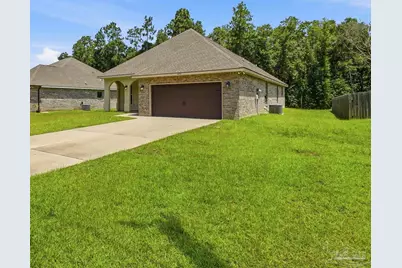6054 Cherokee Dr, Milton, FL 32570 - Photo 3