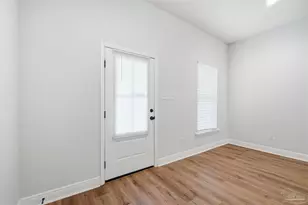 6054 Cherokee Dr, Milton, FL 32570 - Photo 5