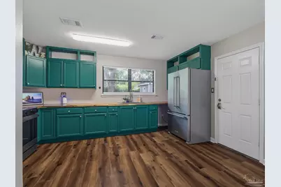 909 Clearview Ave, Pensacola, FL 32505 - Photo 13