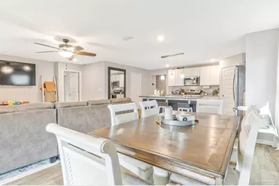 5528 Lancelot Tr, Milton, FL 32583 - Photo 11