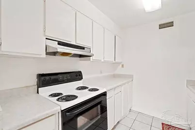 300 Bayou Blvd #123, Pensacola, FL 32503 - Photo 11