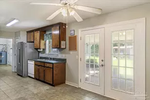 4203 Celtic Cir, Milton, FL 32571 - Photo 9