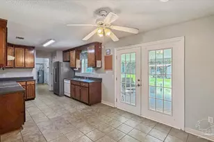 4203 Celtic Cir, Milton, FL 32571 - Photo 7