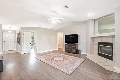 6105 Jameson Cr, Pace, FL 32571 - Photo 9